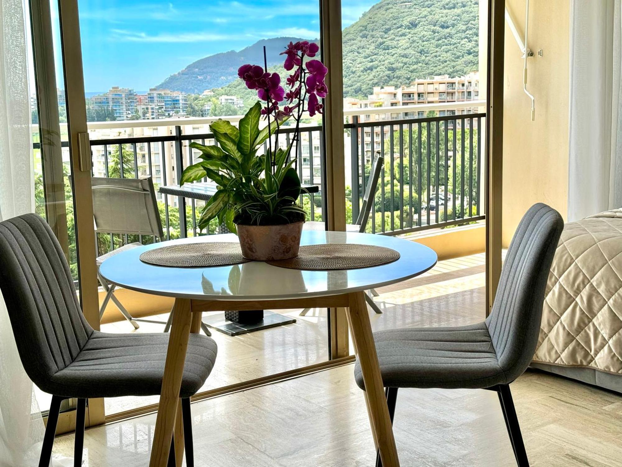 My Resid Appart Cannes Marina Vue Mer Mandelieu Buitenkant foto